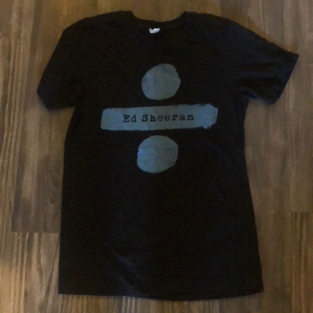 Ed Sheeran Shirt Size Small